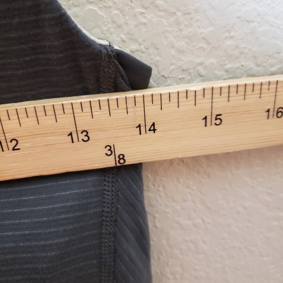 Lululemon Free To Be Wild 2 in 1 Top 6 dark green - Picture 5 of 6